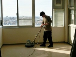 �ʐ^�F����֎q�Ȃǂ��ׂĎ��O�ɏo���ď��̃��b�N�X�|��